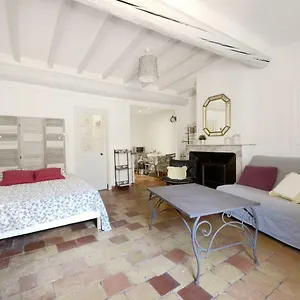 https://studio-ensoleille-typique-centre-historique-wifi.aixenprovencehotels.org